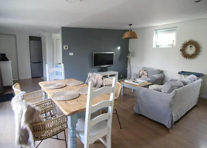 Semesterbostad Furnished Near