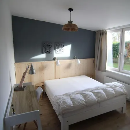 Сasa de vacaciones Furnished Near Sint Maartensvlotbrug