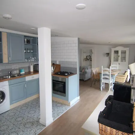 Сasa de vacaciones Furnished Near *